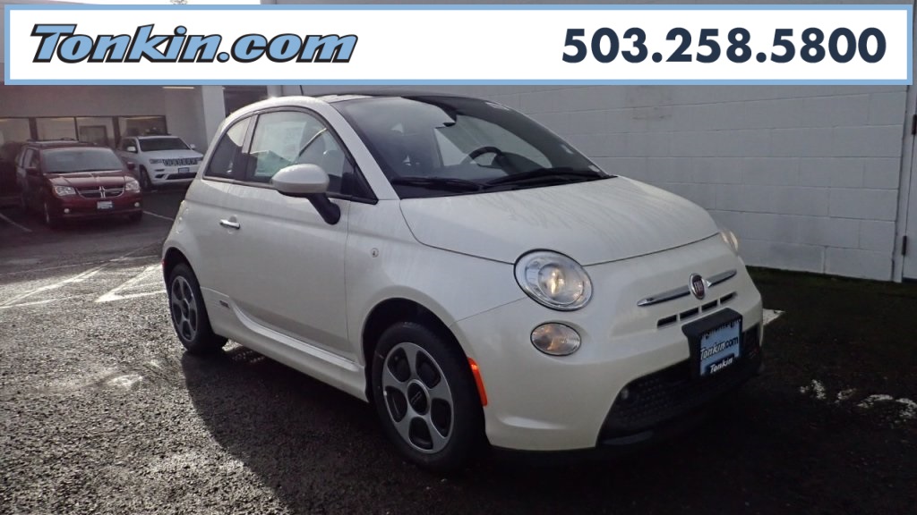New 2018 Fiat 500e Battery Electric Hatchback In Milwaukie D2018058 New 2018 Fiat 500e Battery Electric