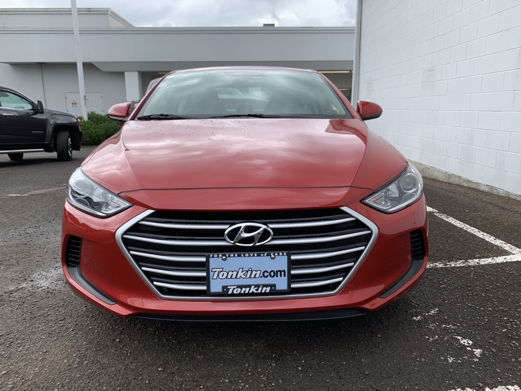 Ron Tonkin Hyundai >> Pre Owned 2017 Hyundai Elantra Se 4d Sedan In Milwaukie Dh1319096b Ron Tonkin Hyundai >> Pre Owned 2017 Hyundai Elantra Se 4d Sedan In Milwaukie Dh1319096b